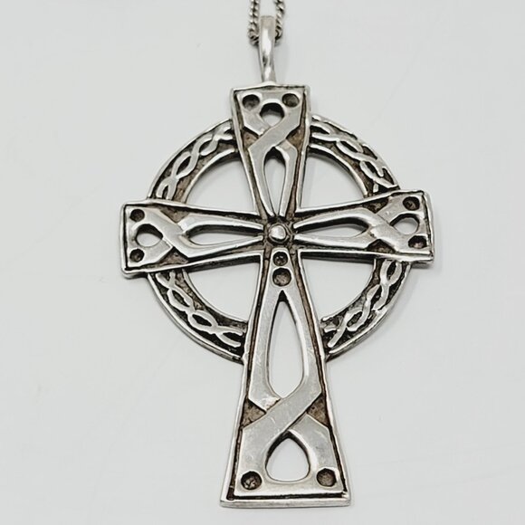 Vintage Sterling Silver Celtic Cross Necklace - Picture 7 of 9